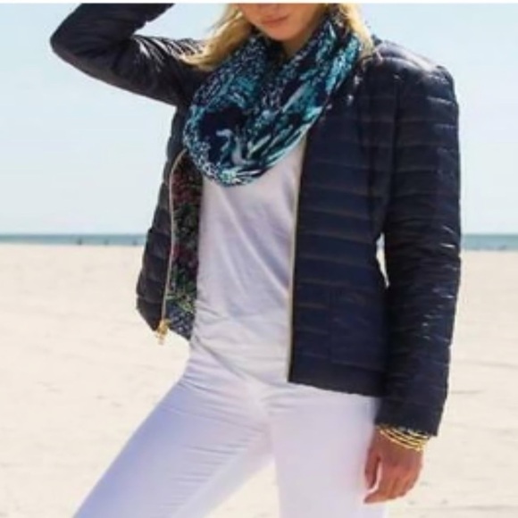EUC Lilly Pulitzer Reversible Puffer Coat Jacket Gold Not Too Catty Navy Small - Picture 3 of 10